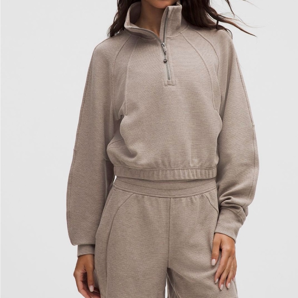 Lululemon Beige Scuba Cropped Funnel-Neck Half Zip